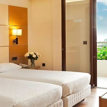 Отель Miramare Эретрия