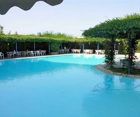 Отель Miramare Эретрия